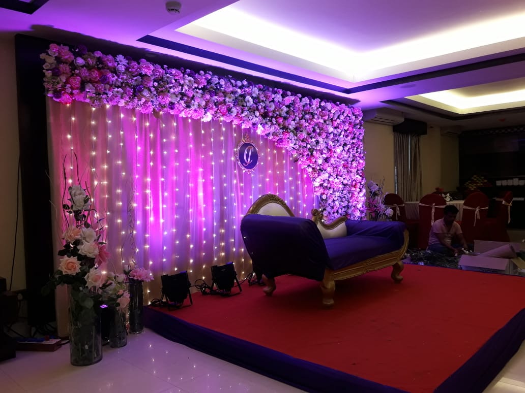 Premium Entrance Arch