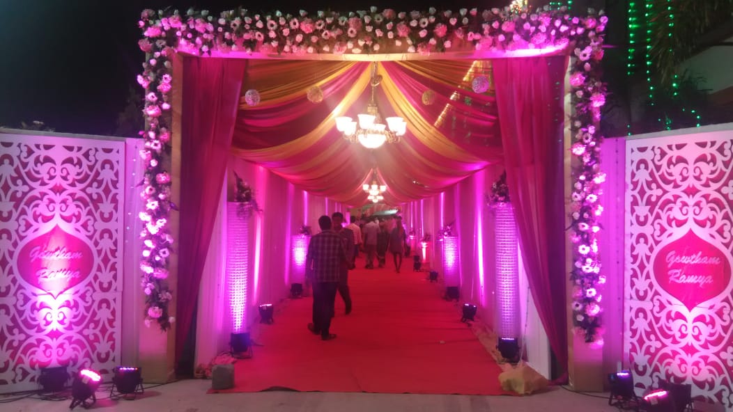Crystal Mandap Decor