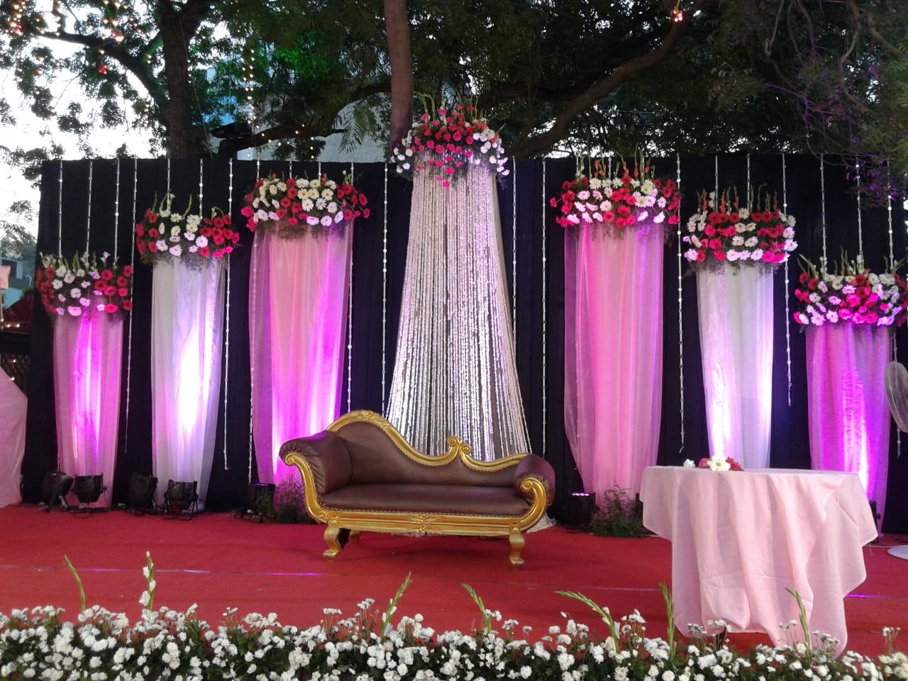 Gold Themes Stage Styling