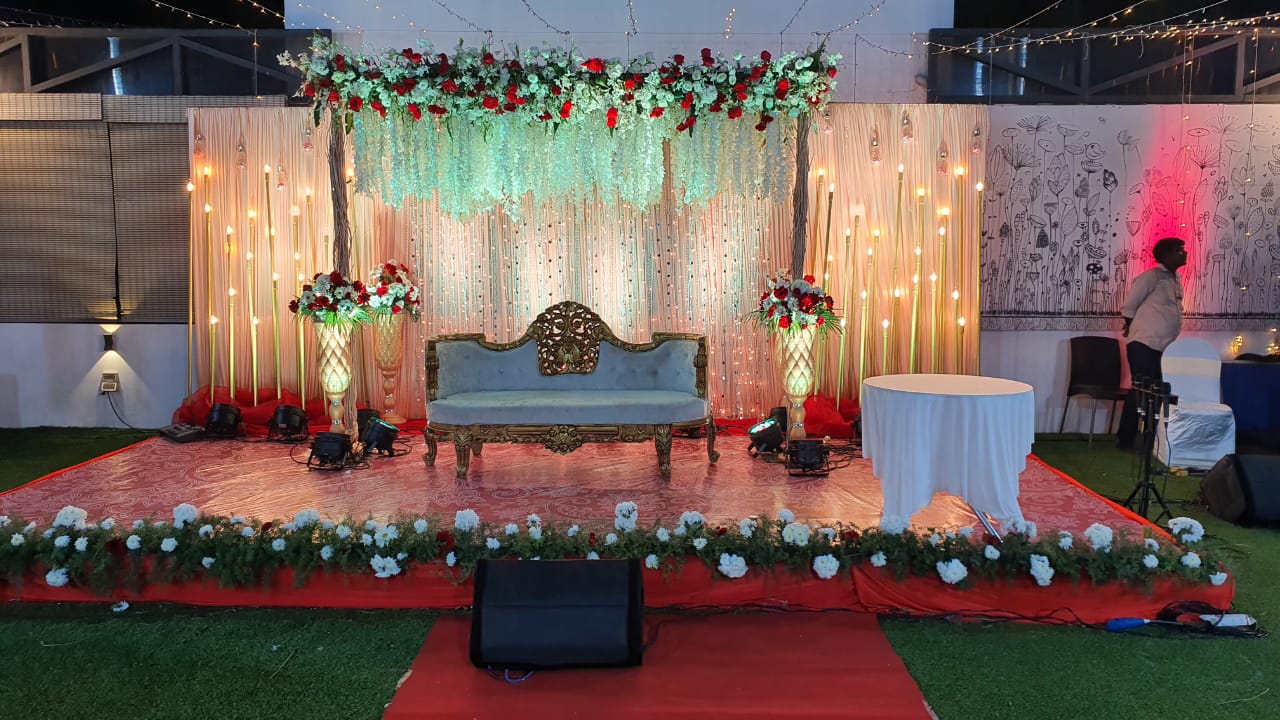 Royal Reception Theme